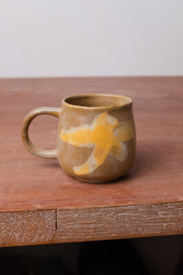 Caneca ocre