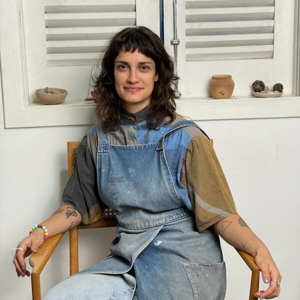 Isadora Dalle - Idealizadora da BARRO Cerâmica